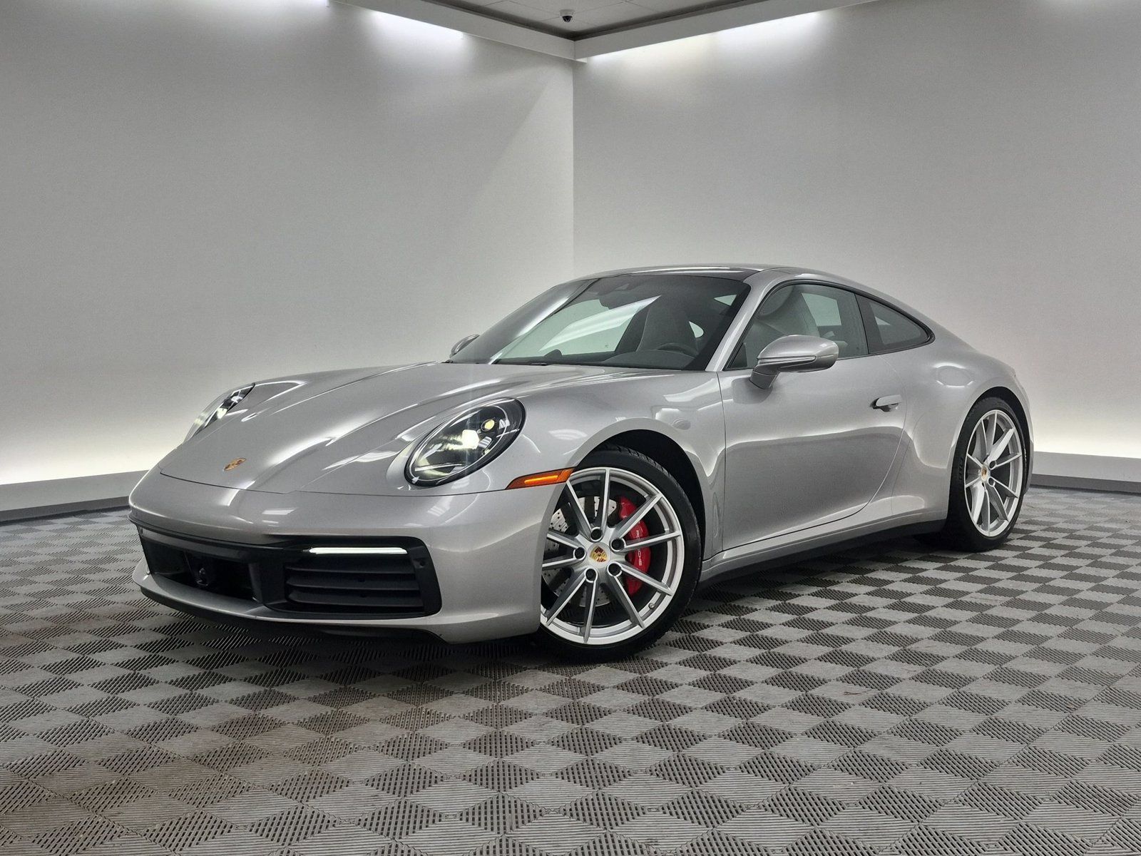 Certified 2020 Porsche 911 Carrera S RWD image 1