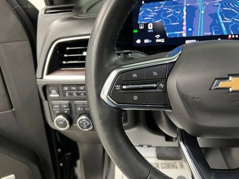 Used 2025 Chevrolet Suburban LT w/ Comfort Package image 26