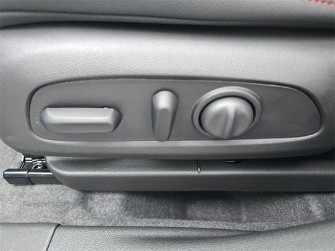 New 2026 Chevrolet Trax RS image 19