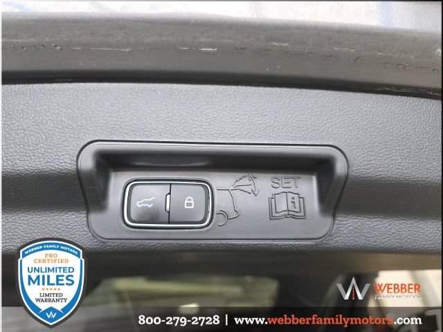 Used 2023 Ford Explorer XLT w/ Equipment Group 202A AWD/4WD image 7