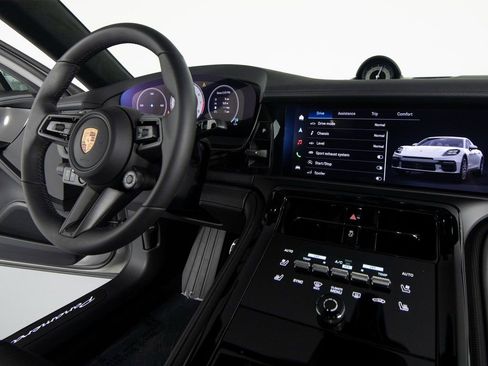 New 2026 Porsche Panamera GTS image 31