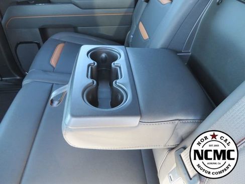 Used 2025 GMC Sierra 2500 AT4 AWD/4WD image 45