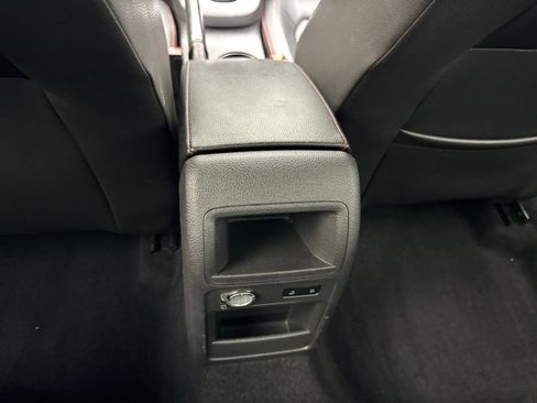 Used 2014 Volkswagen Jetta GLI Autobahn FWD image 57