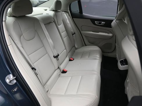 Used 2024 Volvo S60 B5 Ultimate image 30
