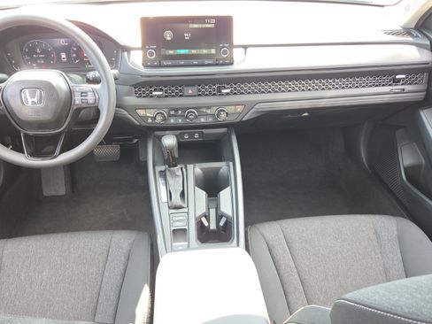 Certified 2025 Honda Accord SE image 12