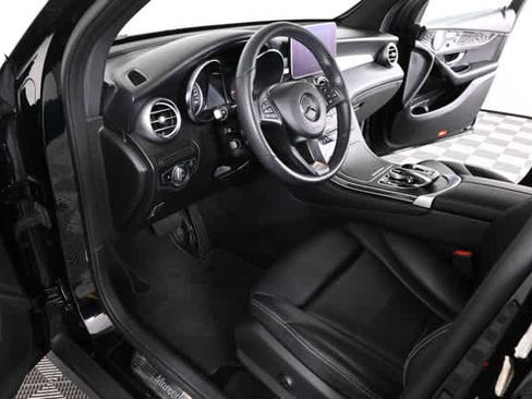 Used 2018 Mercedes-Benz GLC 300 4MATIC image 18