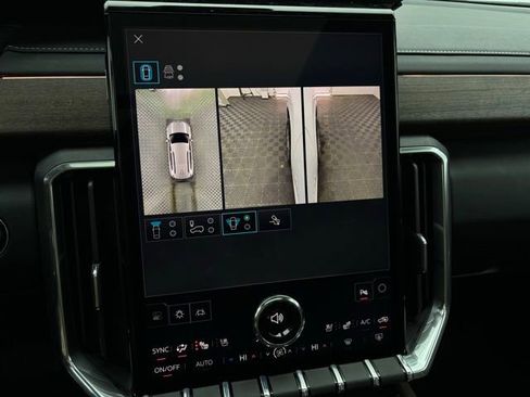 New 2026 GMC Acadia Denali Ultimate image 3