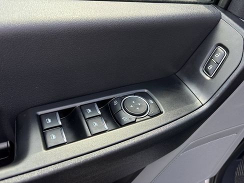 Used 2025 Ford F250 XL AWD/4WD image 17