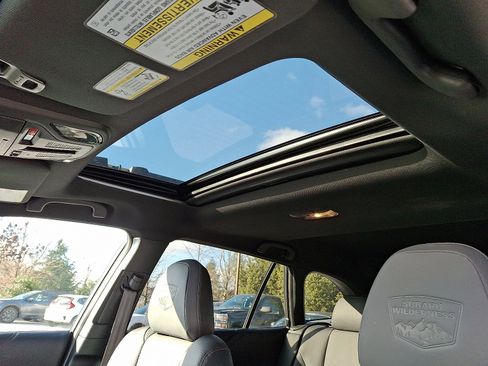 Used 2022 Subaru Outback Wilderness image 14