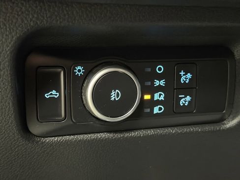 Used 2025 Ford Ranger Lariat w/ Trailer Tow Package image 33