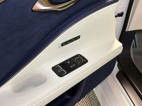 Certified 2025 Lexus LC 500 Coupe image 16