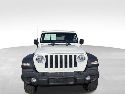 Used 2018 Jeep Wrangler Sport AWD/4WD image 2
