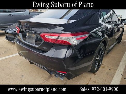 Used 2020 Toyota Camry XSE image 5