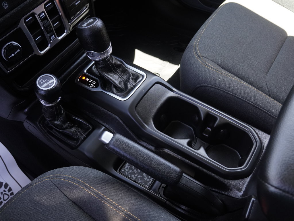Used 2026 Jeep Wrangler Unlimited Sport AWD/4WD image 23