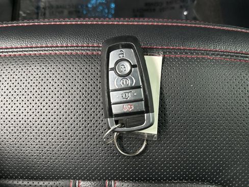 Used 2024 Ford Expedition Limited AWD/4WD image 43