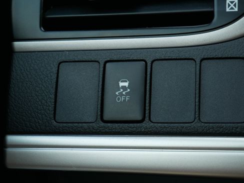 Used 2014 Toyota Camry SE w/ Fleet Convenience Package image 21