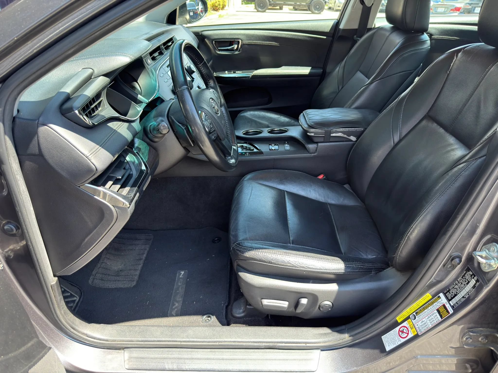 Used 2016 Toyota Avalon XLE FWD image 24