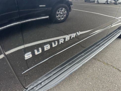 Used 2016 Chevrolet Suburban LTZ AWD/4WD image 8