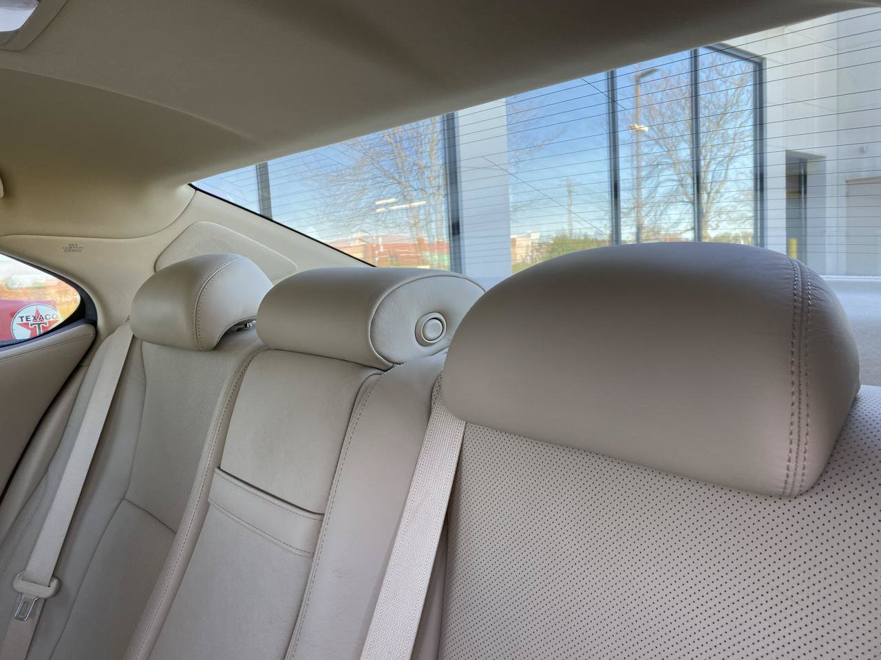 Used 2011 Lexus LS 460 AWD w/ Luxury Value Edition image 28