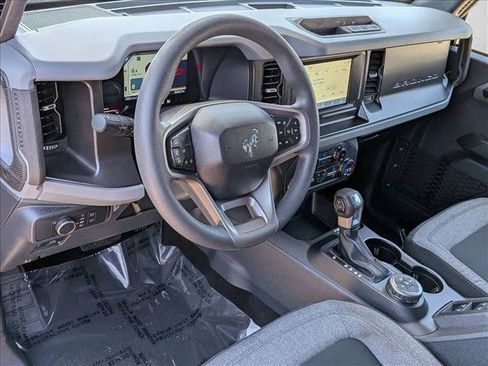 Used 2022 Ford Bronco 4-Door AWD/4WD image 11