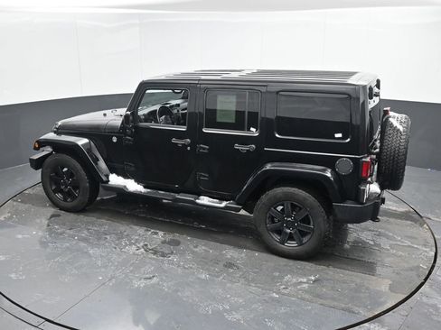 Used 2014 Jeep Wrangler Unlimited Sahara image 41