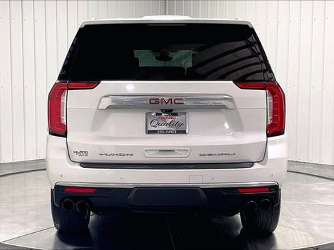 Used 2021 GMC Yukon Denali w/ Denali Premium Package AWD/4WD image 4