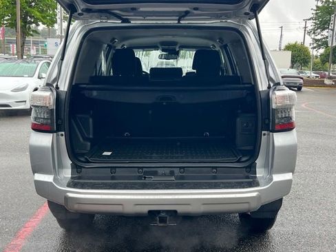 Used 2021 Toyota 4Runner TRD Off-Road AWD/4WD image 12