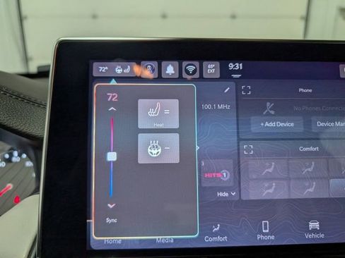 Used 2025 Jeep Compass Limited image 20