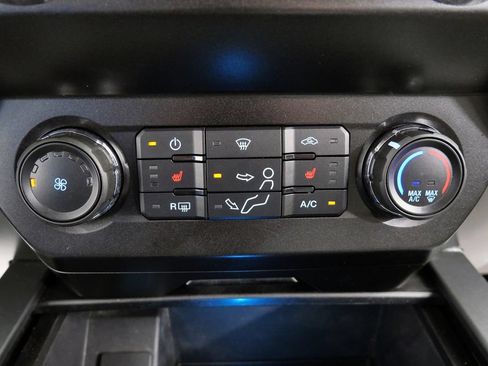 Used 2022 Ford F250 XLT w/ XLT Premium Package AWD/4WD image 31