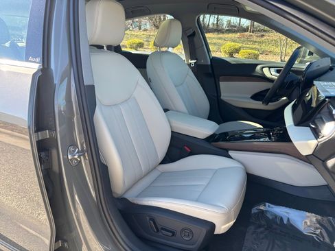 Used 2025 Audi A5 2.0T Premium w/ Convenience Package AWD/4WD image 28