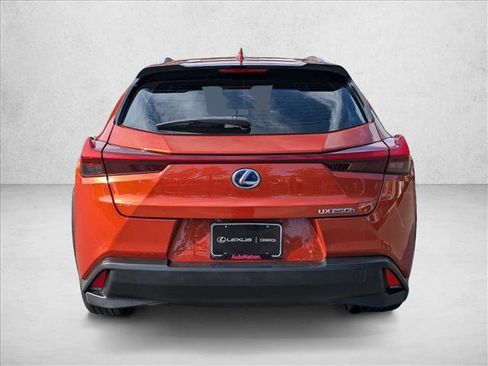 Used 2019 Lexus UX 250h image 7