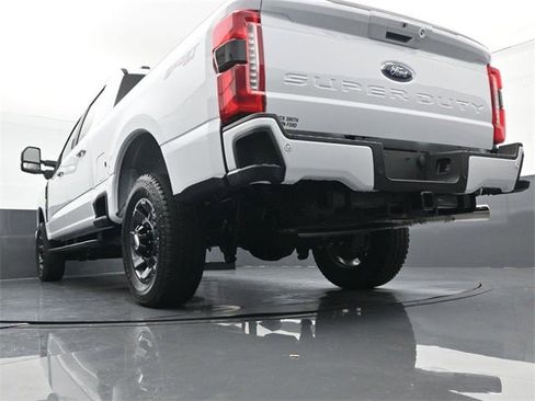 Used 2024 Ford F250 Lariat w/ Sport Appearance Package image 31