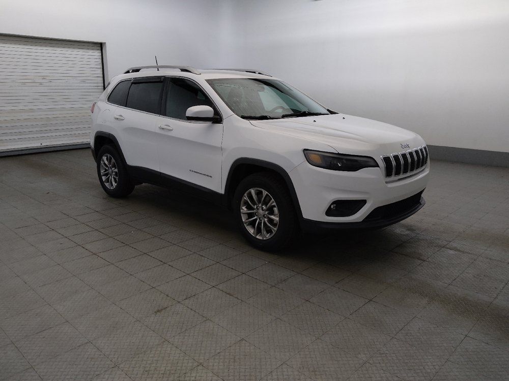 Used 2019 Jeep Cherokee Latitude Plus w/ Cold Weather Group AWD/4WD image 11
