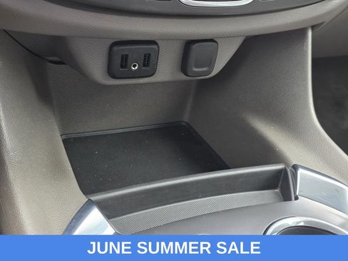 Used 2018 Chevrolet Traverse LT FWD image 23