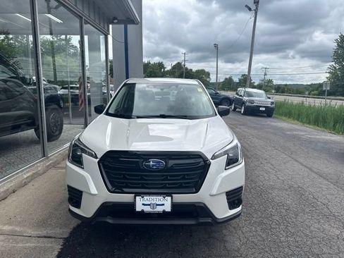 Used 2023 Subaru Forester AWD/4WD image 2
