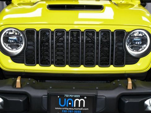 Used 2024 Jeep Wrangler Unlimited Rubicon 392 image 79