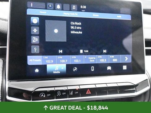 Used 2024 Jeep Compass Latitude image 35