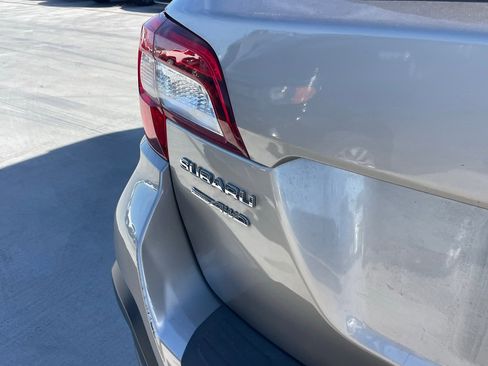 Used 2019 Subaru Outback 2.5i Limited image 5