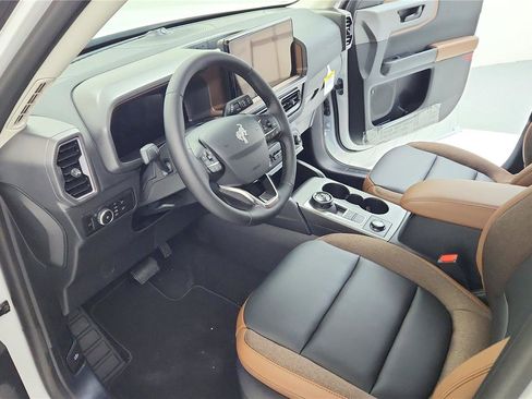 New 2025 Ford Bronco Sport Outer Banks w/ Outer Banks Tech Package+ image 24