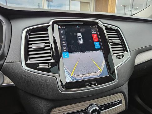 Certified 2023 Volvo XC90 T8 Ultimate w/ Protection Package Premier image 28