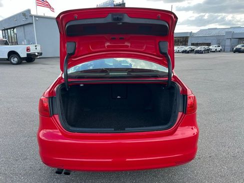 Used 2014 Volkswagen Jetta SE image 16