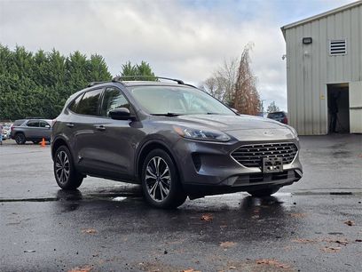 Used 2021 Ford Escape SE w/ SE Sport Appearance Package