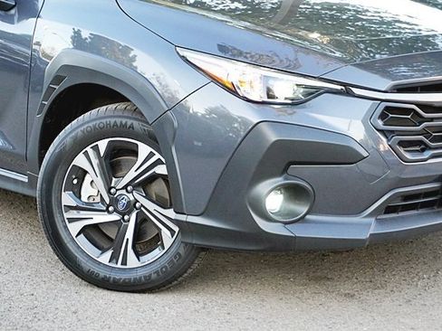 Used 2024 Subaru Crosstrek 2.0i Premium image 4