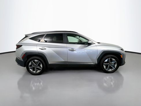 Used 2025 Hyundai Tucson SEL FWD image 3