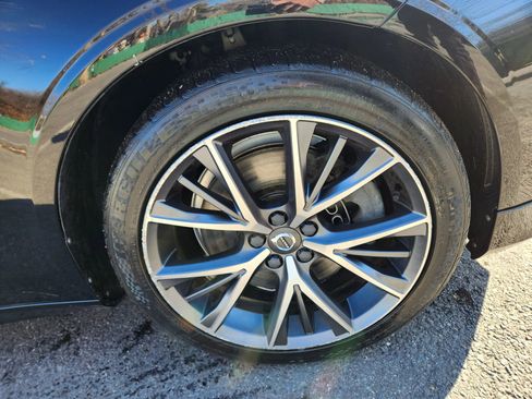 Used 2019 Volvo S90 T6 Momentum image 6