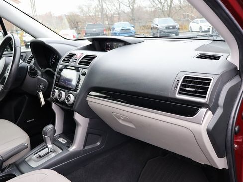 Used 2018 Subaru Forester 2.5i Limited image 9