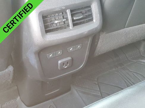 Certified 2023 Chevrolet Equinox Premier AWD/4WD image 21