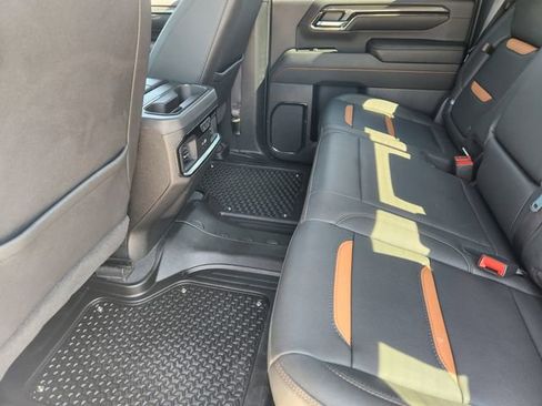 Used 2024 GMC Sierra 2500 AT4 w/ AT4 Premium Plus Package image 31