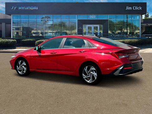 New 2025 Hyundai Elantra Limited image 4