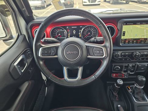 Used 2021 Jeep Wrangler Unlimited Rubicon AWD/4WD image 10